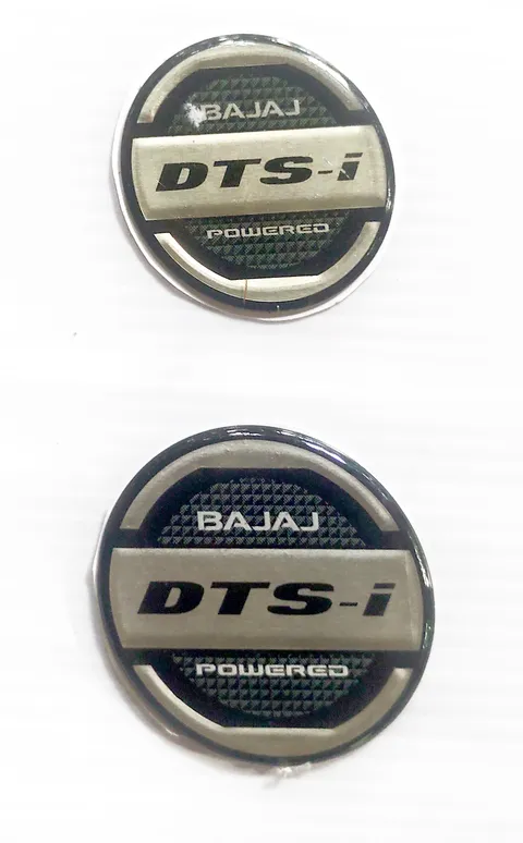 Bajaj DTS-i Badge view 1